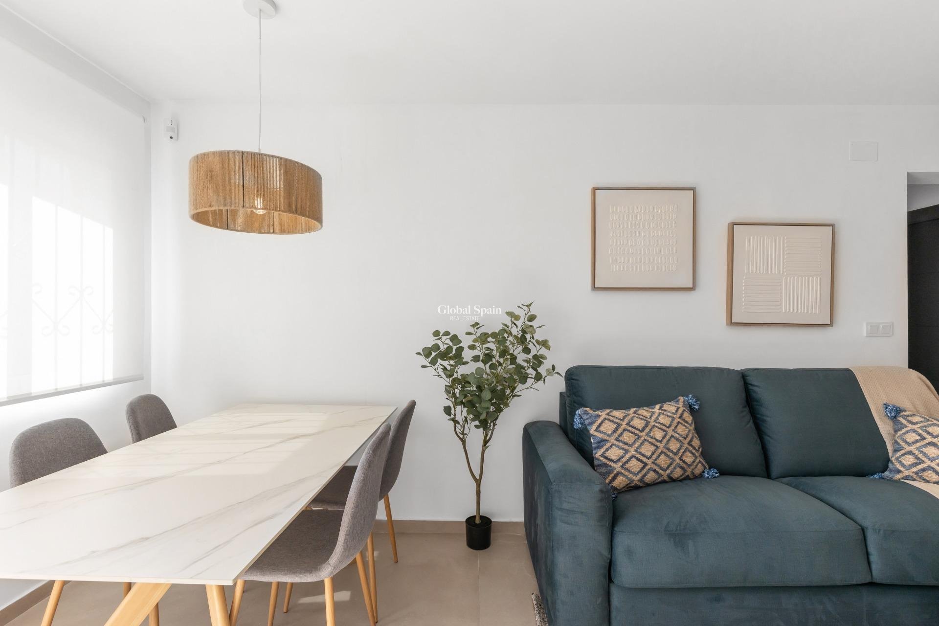 Long Term Rental - APARTMENT -
TORREVIEJA - Zona los Frutales