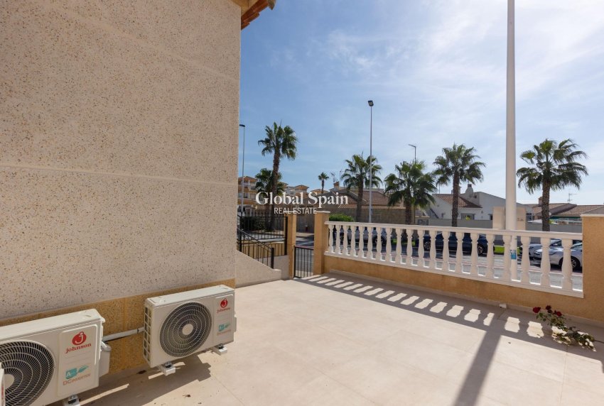 Long Term Rental - APARTMENT -
TORREVIEJA - Zona los Frutales