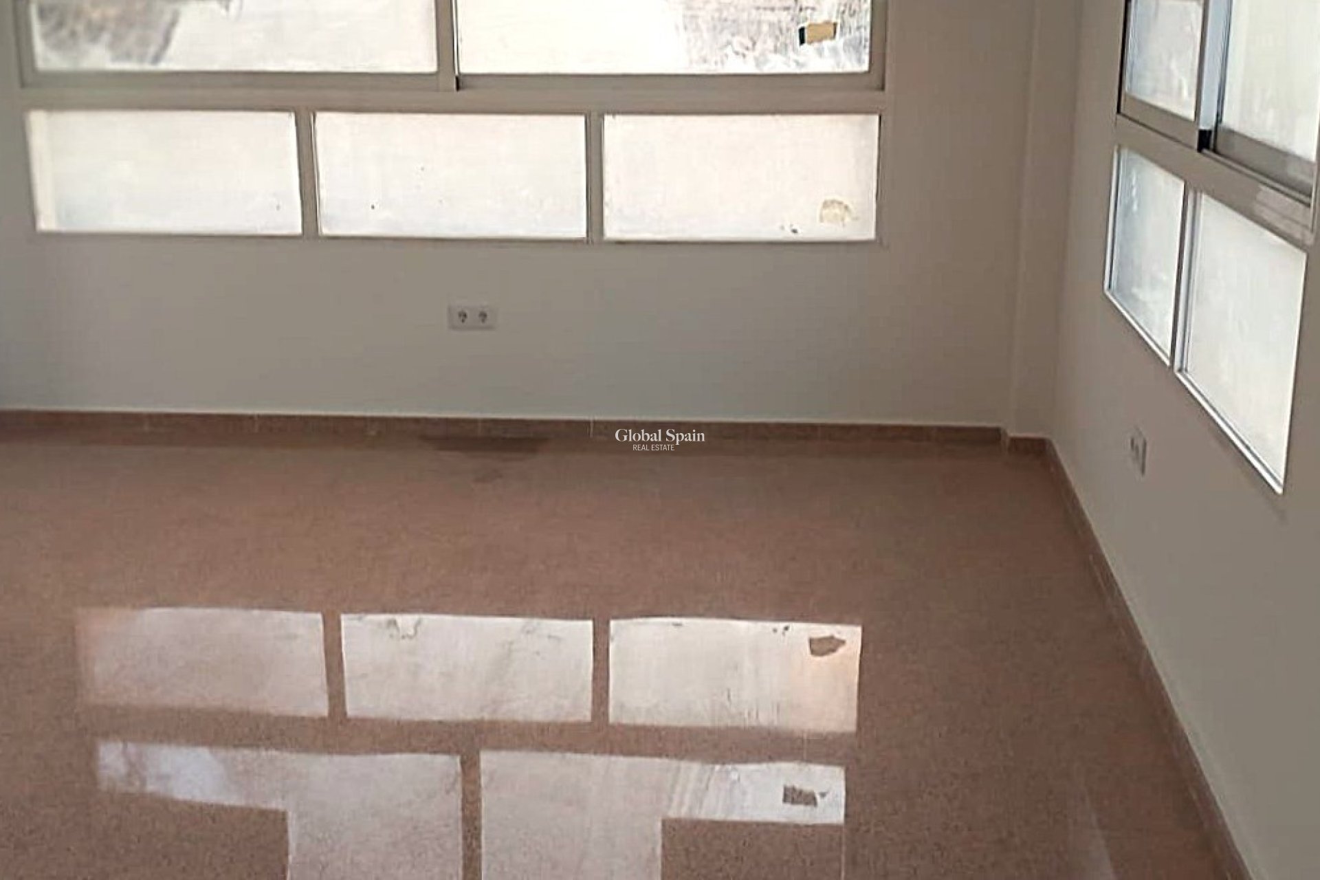 Long Term Rental - Local -
CALLOSA D'EN SARRIÀ - Callosa De Ensarrià