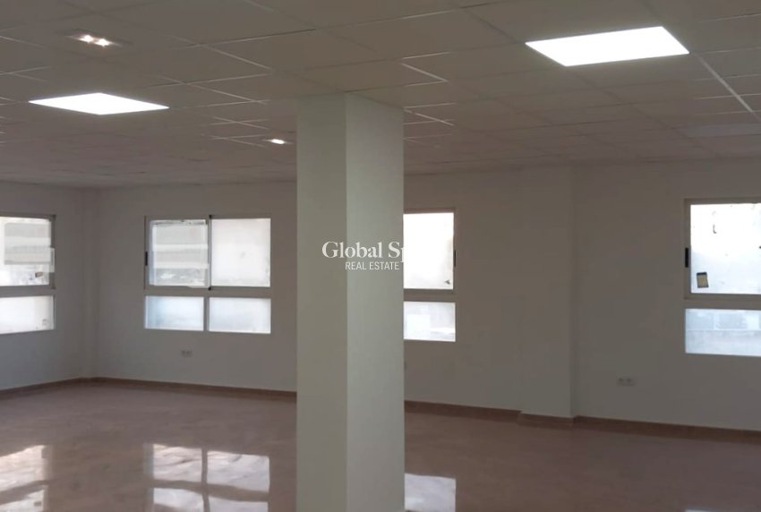 Long Term Rental - Local -
Callosa De Ensarrià