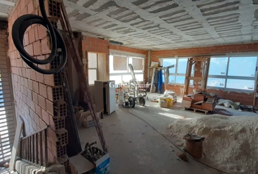 Long Term Rental - Local -
Callosa De Ensarrià