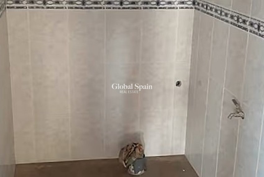 Long Term Rental - Local -
Callosa De Ensarrià