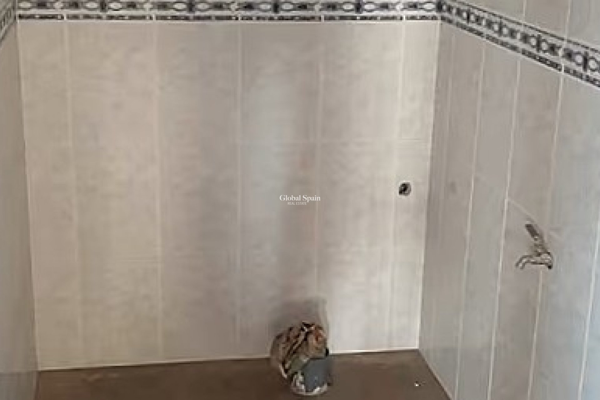 Long Term Rental - Local -
Callosa De Ensarrià