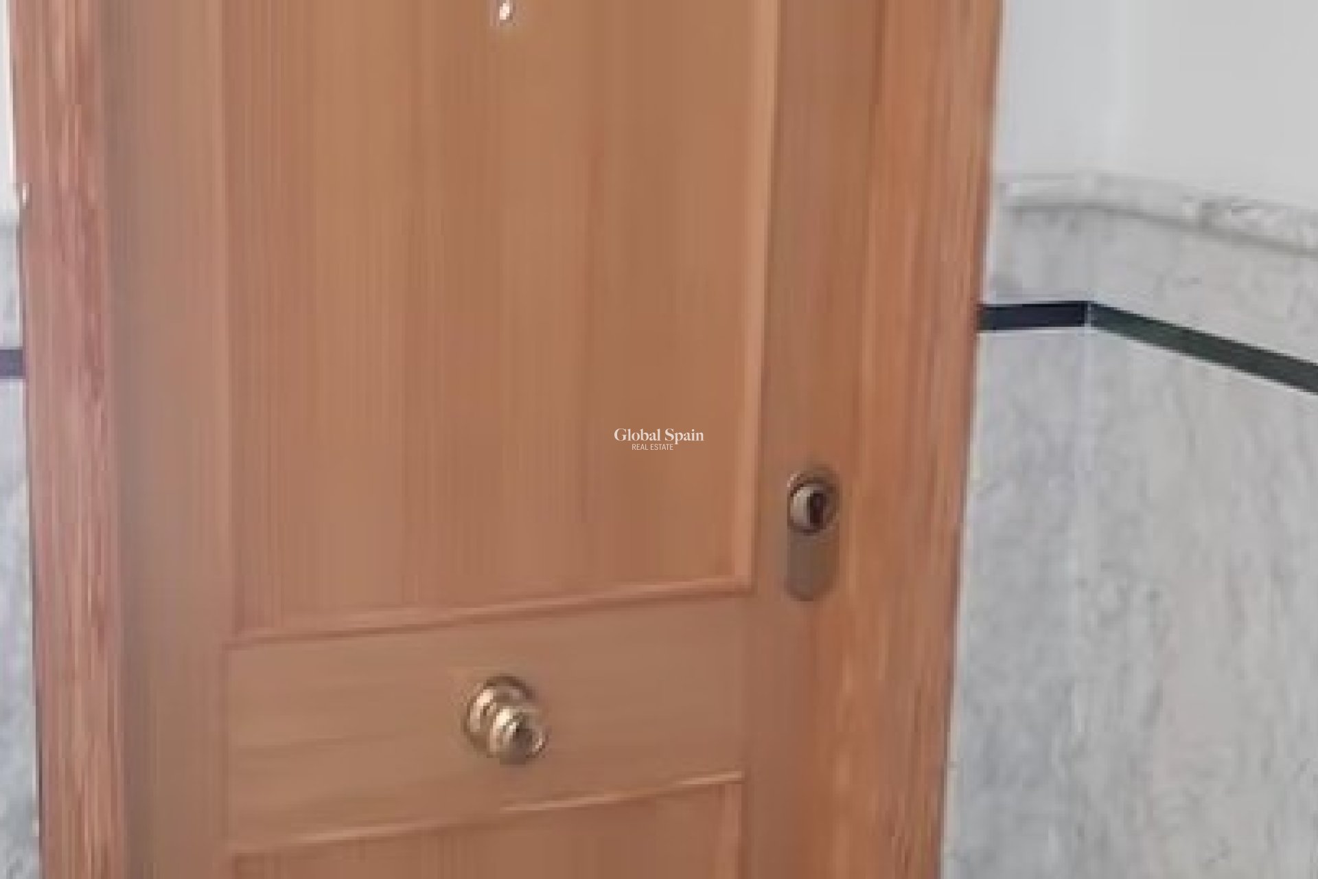 Long Term Rental - Local -
Callosa De Ensarrià