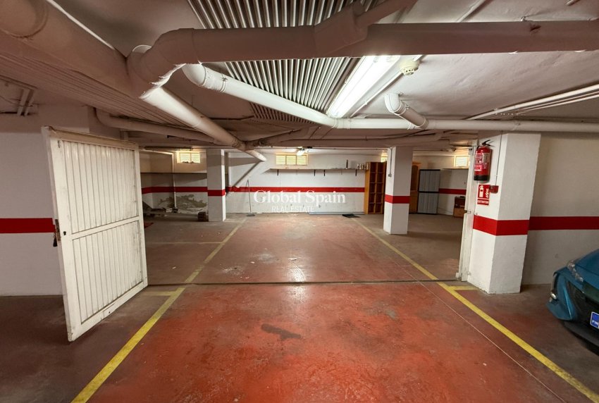 Long Term Rental - PARKING SPACE / GARAGE -
TORREVIEJA - Centro