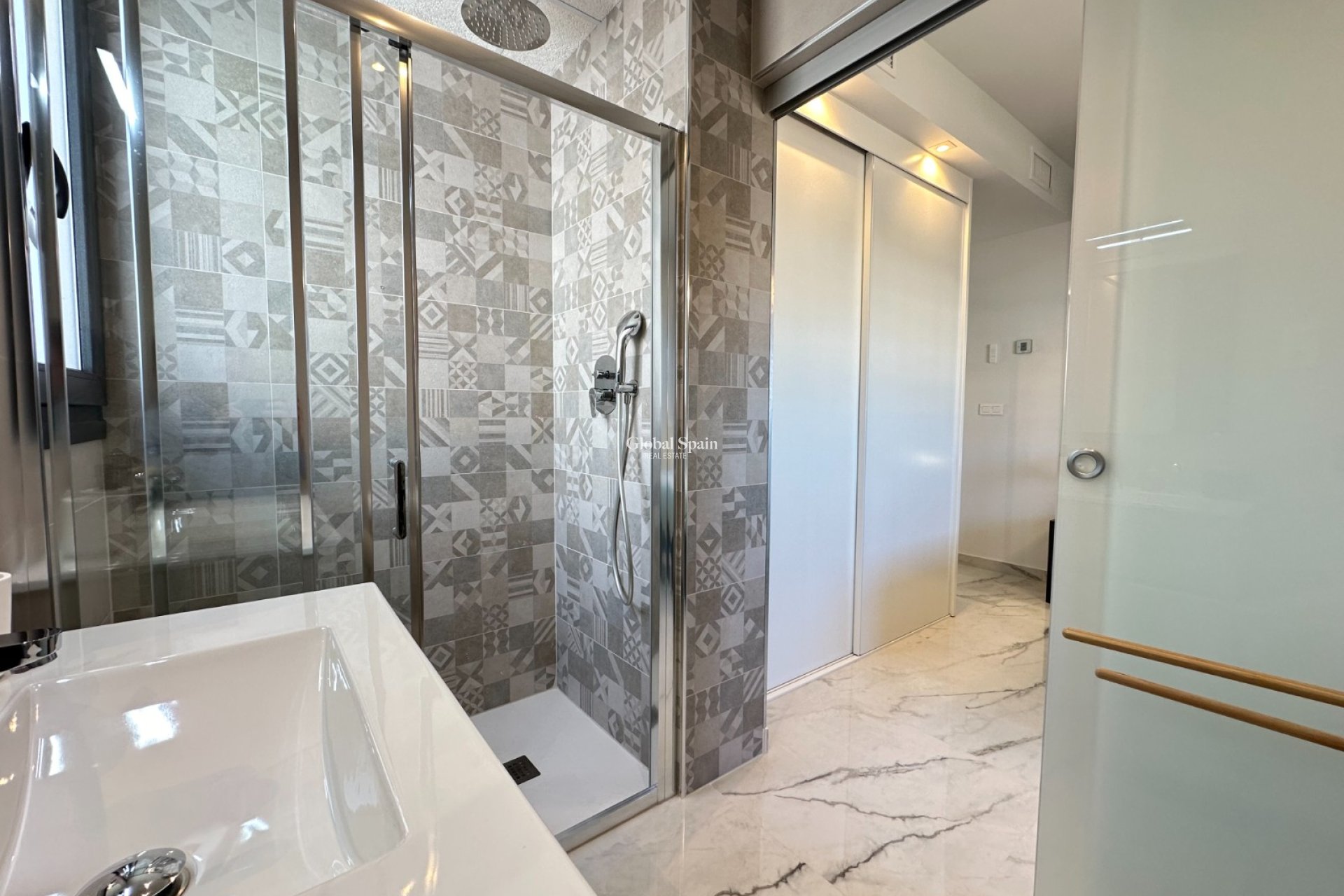 Long Term Rental - Penthouse -
ORIHUELA COSTA - Playa Flamenca