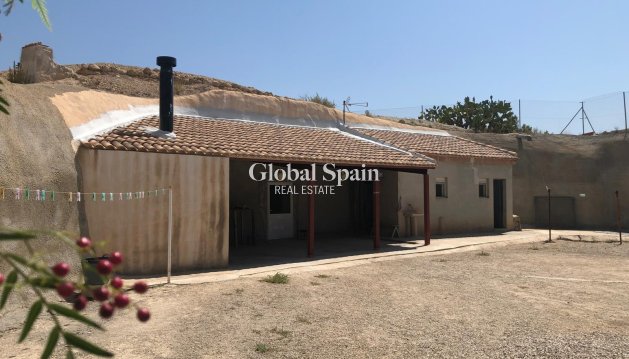 MAISON - Revente - ABANILLA -
                Inland