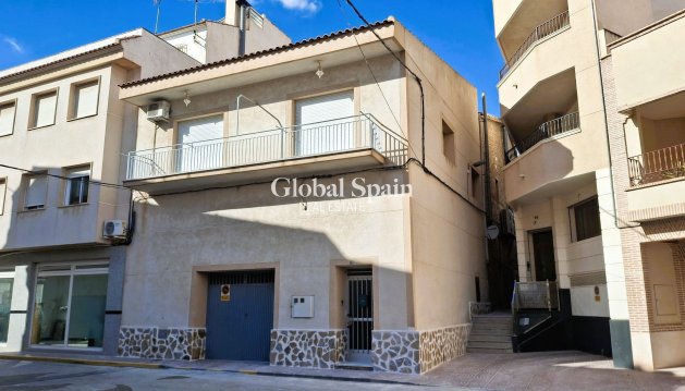 MAISON - Revente - ABANILLA -
                Inland