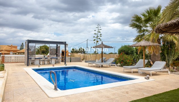 MAISON - Revente - ALBATERA -
                Inland