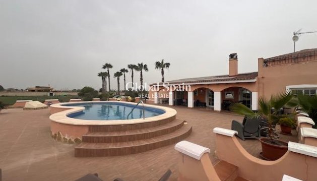 MAISON - Revente - DOLORES -
                Comunidad Valenciana
