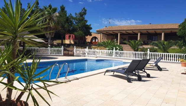 MAISON - Revente - EL ESPARRAGAL -
                Inland