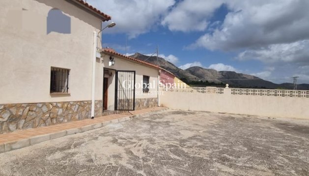 MAISON - Revente - HONDÓN DE LAS NIEVES -
                Inland