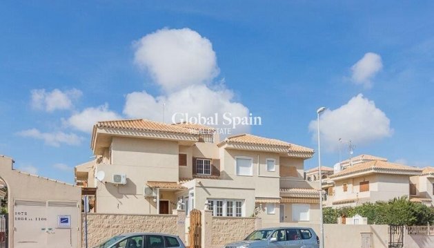 MAISON - Revente - ORIHUELA COSTA -
                Costa Blanca