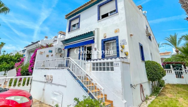 MAISON - Revente - ORIHUELA COSTA -
                Costa Blanca