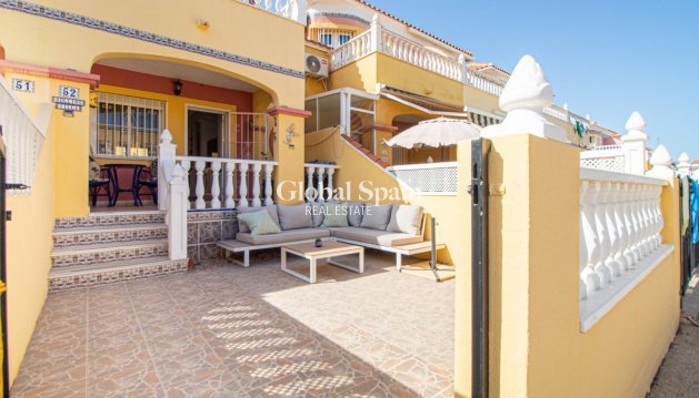 MAISON - Revente - ORIHUELA COSTA -
                La Regia
