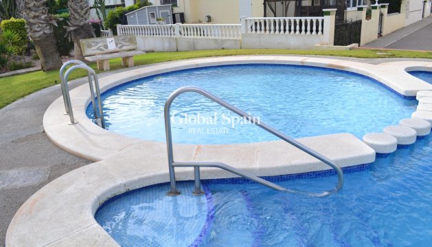 MAISON - Revente - ORIHUELA COSTA -
                La Zenia