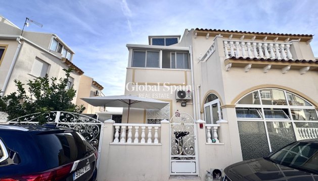 MAISON - Revente - ORIHUELA COSTA -
                Playa Flamenca