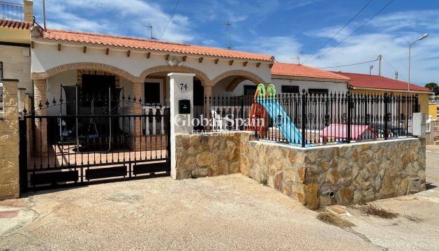 MAISON - Revente - PILAR DE LA HORADADA -
                Zona Pueblo