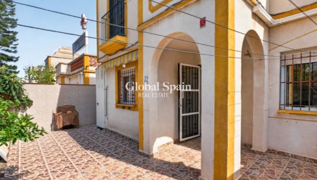 MAISON - Revente - TORREVIEJA -
                Costa Blanca