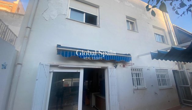 Maison - Revente -
                TORREVIEJA - K123