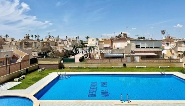 MAISON - Revente - TORREVIEJA -
                Parque Acuático - Sector 25