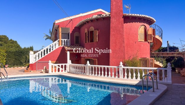MAISON - Revente - TORREVIEJA -
                Torrevieja