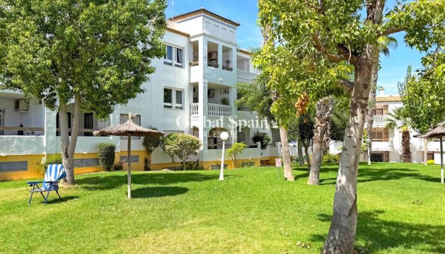 MIESZKANIE - Odsprzedaż - ORIHUELA COSTA -
                VILLAMARTÍN