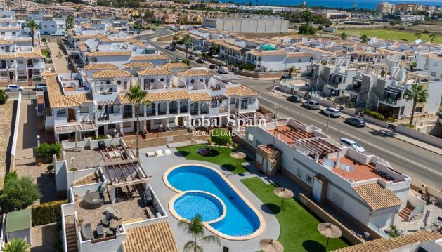 MIESZKANIE - Odsprzedaż - ORIHUELA COSTA -
                