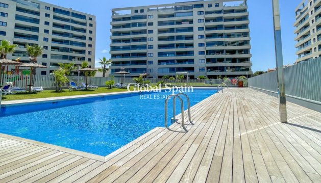 MIESZKANIE - Odsprzedaż - ORIHUELA COSTA -
                