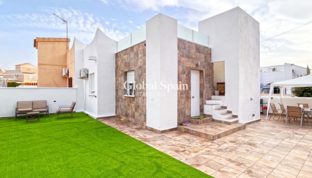 MIESZKANIE - Odsprzedaż - ORIHUELA COSTA -
                