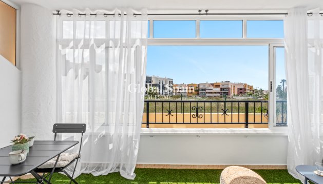 MIESZKANIE - Odsprzedaż - PLAYA FLAMENCA -
                Costa Blanca