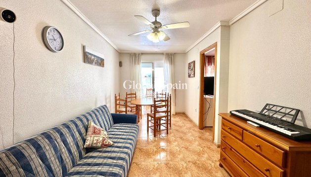 MIESZKANIE - Odsprzedaż - TORREVIEJA -
                Center