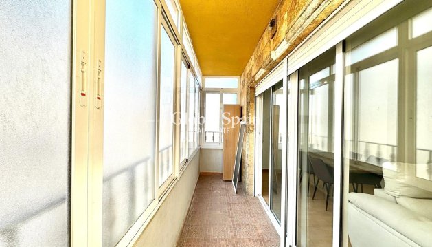 MIESZKANIE - Odsprzedaż - TORREVIEJA -
                Center