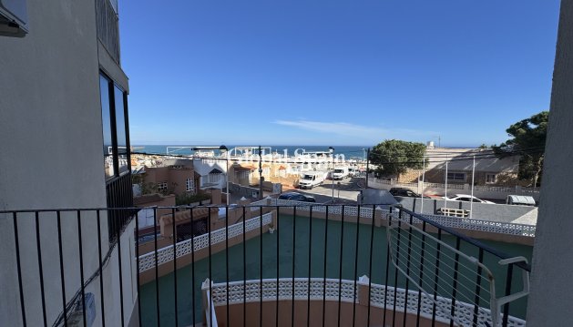 MIESZKANIE - Odsprzedaż -
                TORREVIEJA - ES-61877