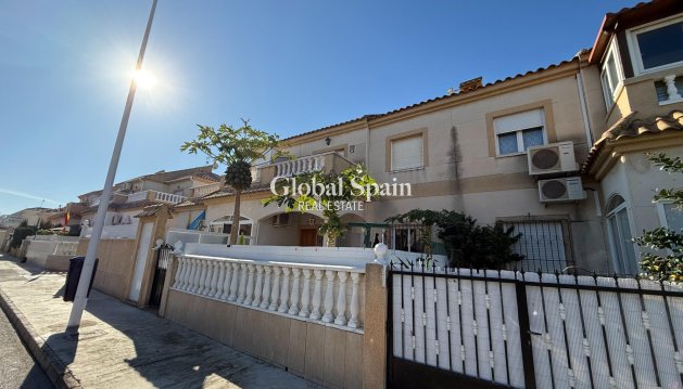 MIESZKANIE - Odsprzedaż -
                TORREVIEJA - GI-33989