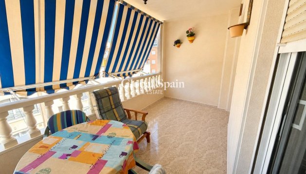 MIESZKANIE - Odsprzedaż - TORREVIEJA -
                Habaneras