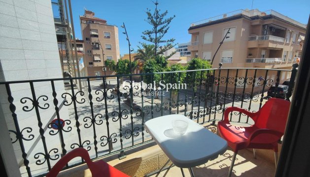 MIESZKANIE - Odsprzedaż - TORREVIEJA -
                La Mata