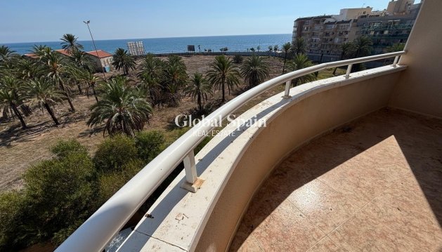 MIESZKANIE - Odsprzedaż - TORREVIEJA -
                Playa del Cura