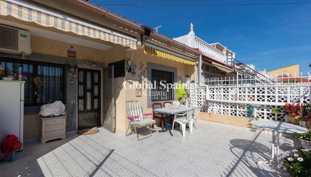 MIESZKANIE - Odsprzedaż - TORREVIEJA -
                Torretas