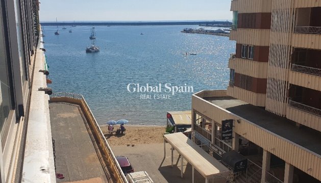 MIESZKANIE - Odsprzedaż - TORREVIEJA -
                