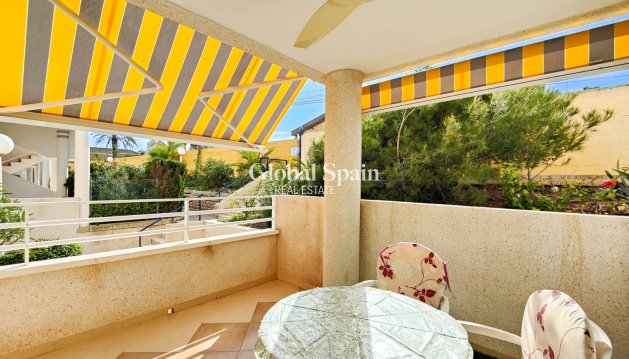 MIESZKANIE - Odsprzedaż - TORREVIEJA -
                