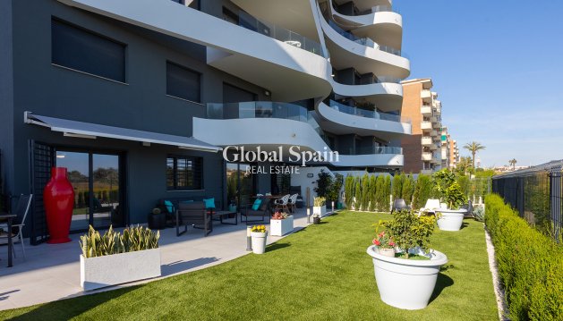 MIESZKANIE - Odsprzedaż - TORREVIEJA -
                