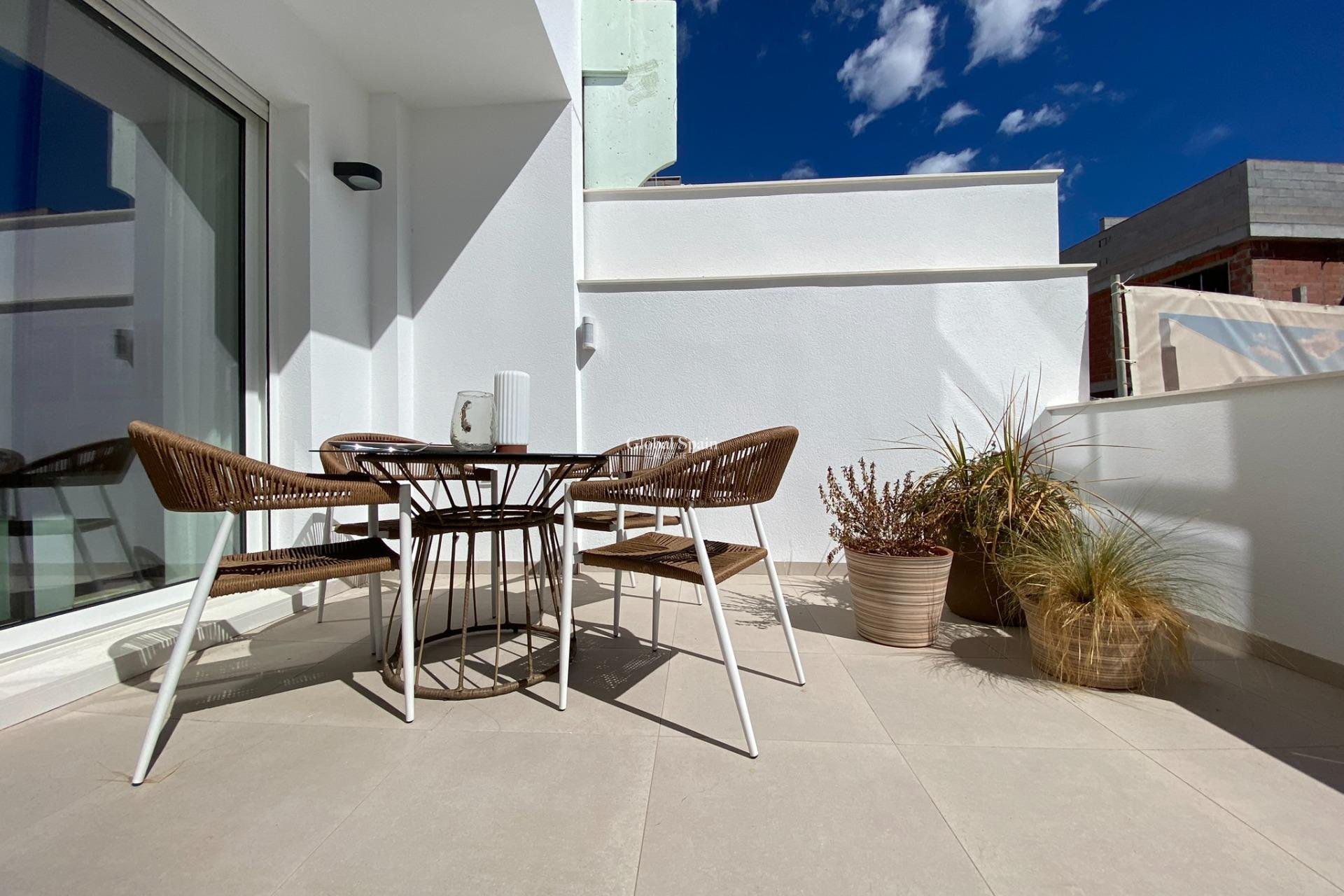 Neubau - Bungalow im Erdgeschoss -
PILAR DE LA HORADADA - pueblo