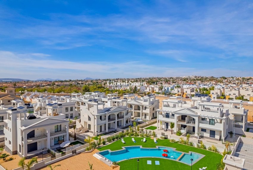 Neubau - Bungalow im Erdgeschoss -
ROJALES - Doña Pepa