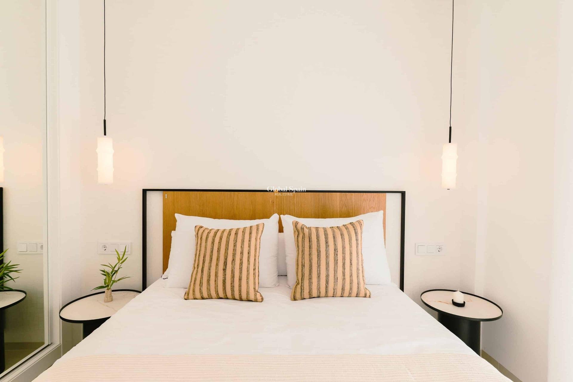 Neubau - Bungalow im Erdgeschoss -
ROJALES - Doña Pepa