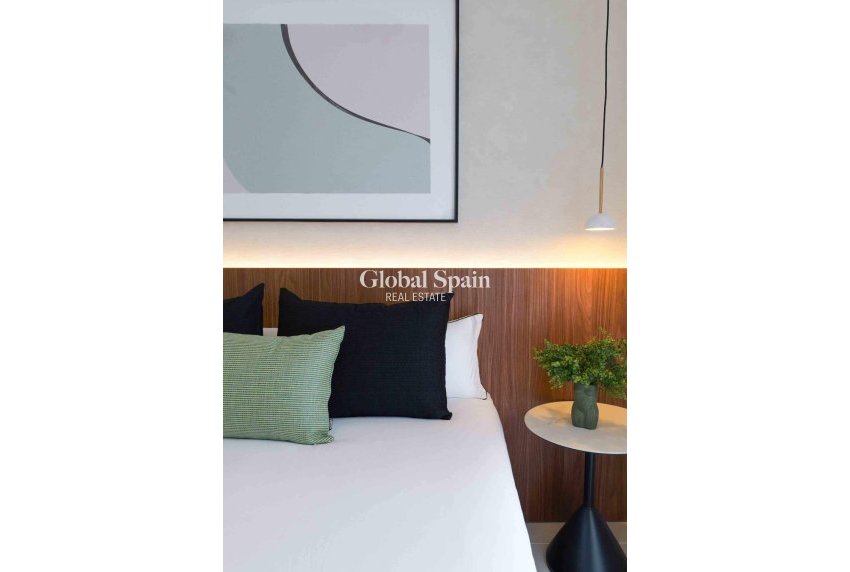 Neubau - Bungalow im Erdgeschoss -
ROJALES - Doña Pepa