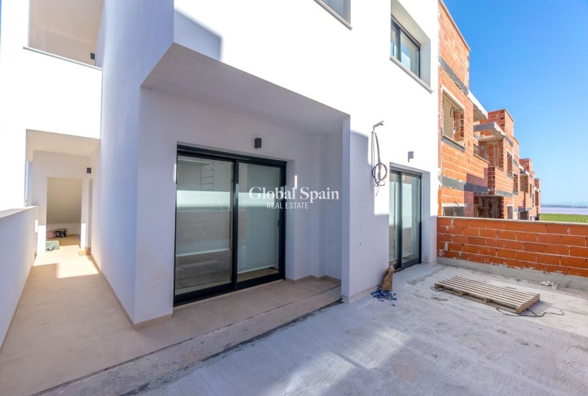Neubau - Bungalow im Erdgeschoss -
TORREVIEJA - LOS BALCONES - LOS ALTOS