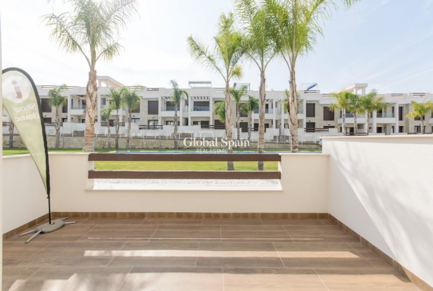 Neubau - Bungalow im Erdgeschoss -
TORREVIEJA - LOS BALCONES - LOS ALTOS