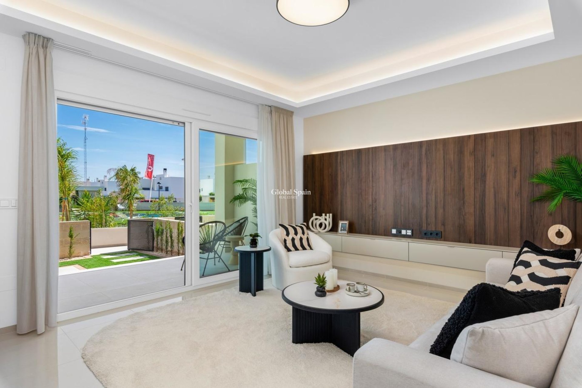 Neubau - Bungalow im obersten Stockwerk -
ROJALES - Doña Pepa