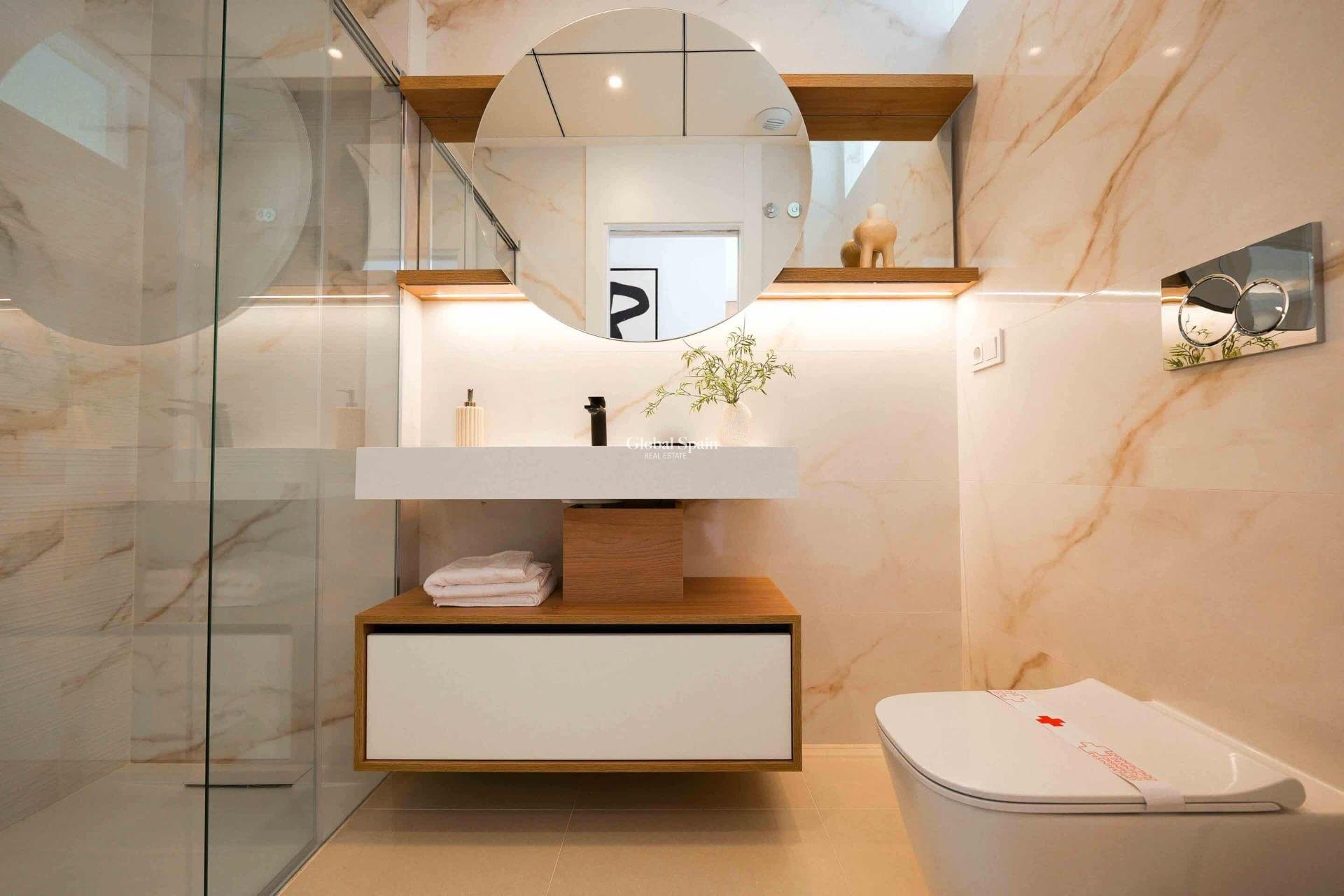 Neubau - Bungalow im obersten Stockwerk -
ROJALES - Doña Pepa